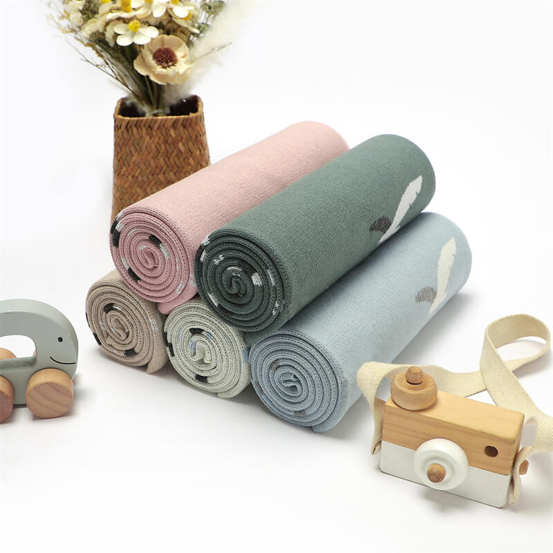 Combination-Baby-Blanket-Knit-Cellular-Toddler-Blankets-for-Boys-and-Girls-A055-Scenes-1