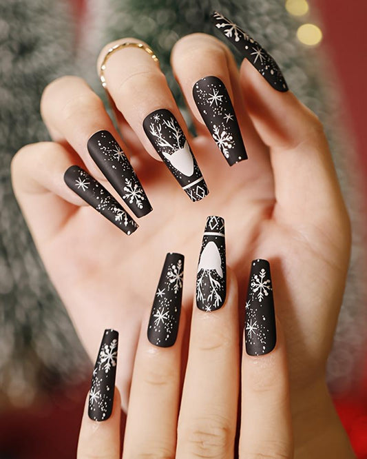 24pcs Christmas Reindeer Snowflake Design Matte Press on Coffin False Nails Set