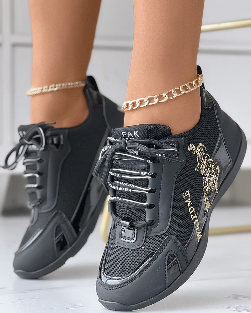 Tiger Embroidery Colorblock Lace up Sneakers