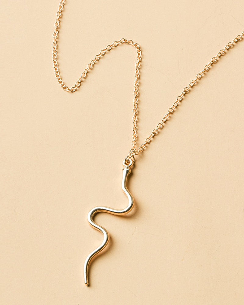 Snake Shaped Pendant Chain Necklace