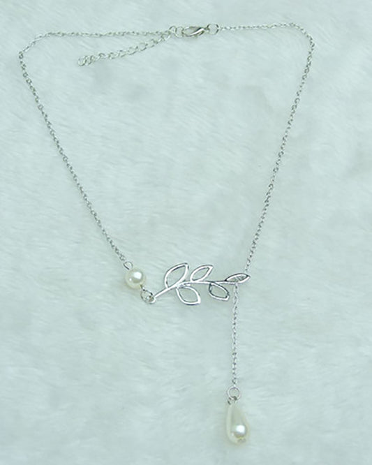 1PCS Leaf Pattern Beaded Pendant Necklaces