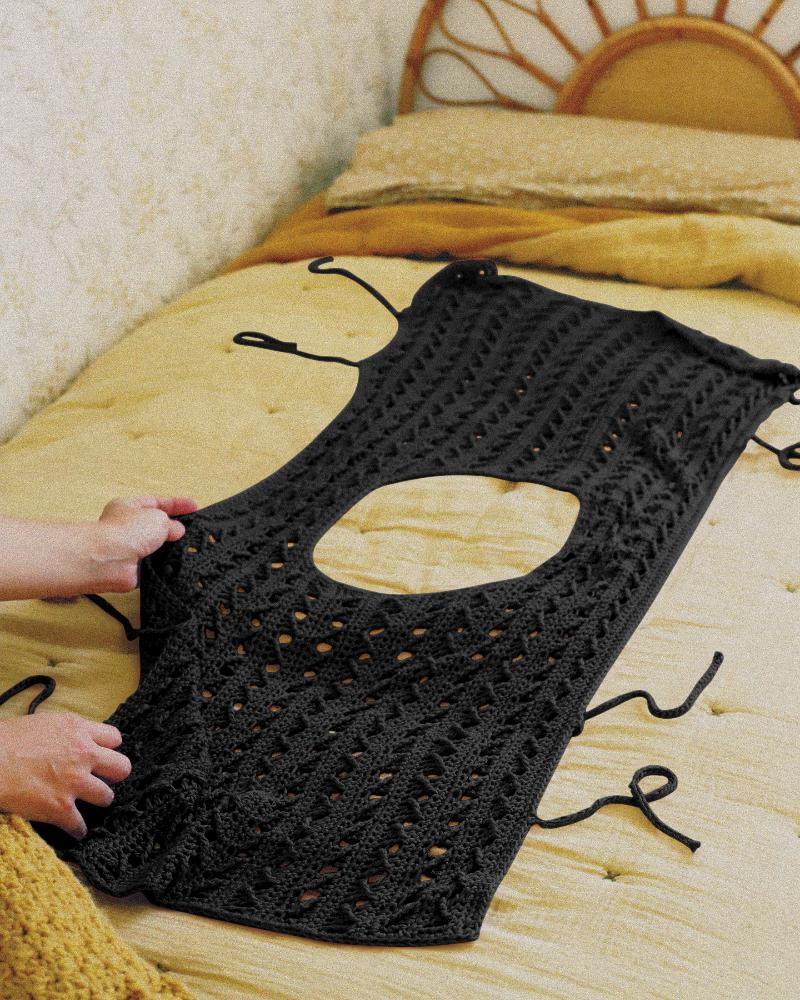 Round Neck Sleeveless Hollow out Crochet Sweater