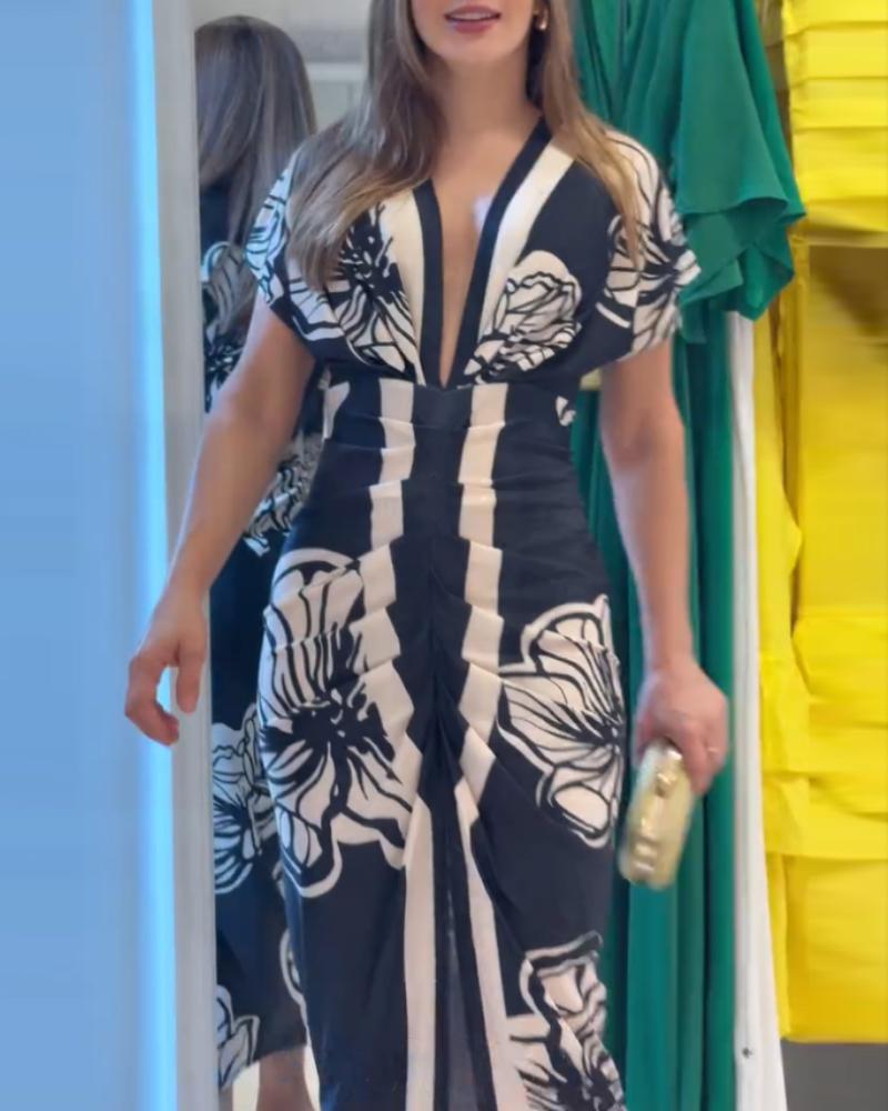 Floral Print V Neck Short Sleeve Ruched Dress Casual Waist Slit Midi Dress