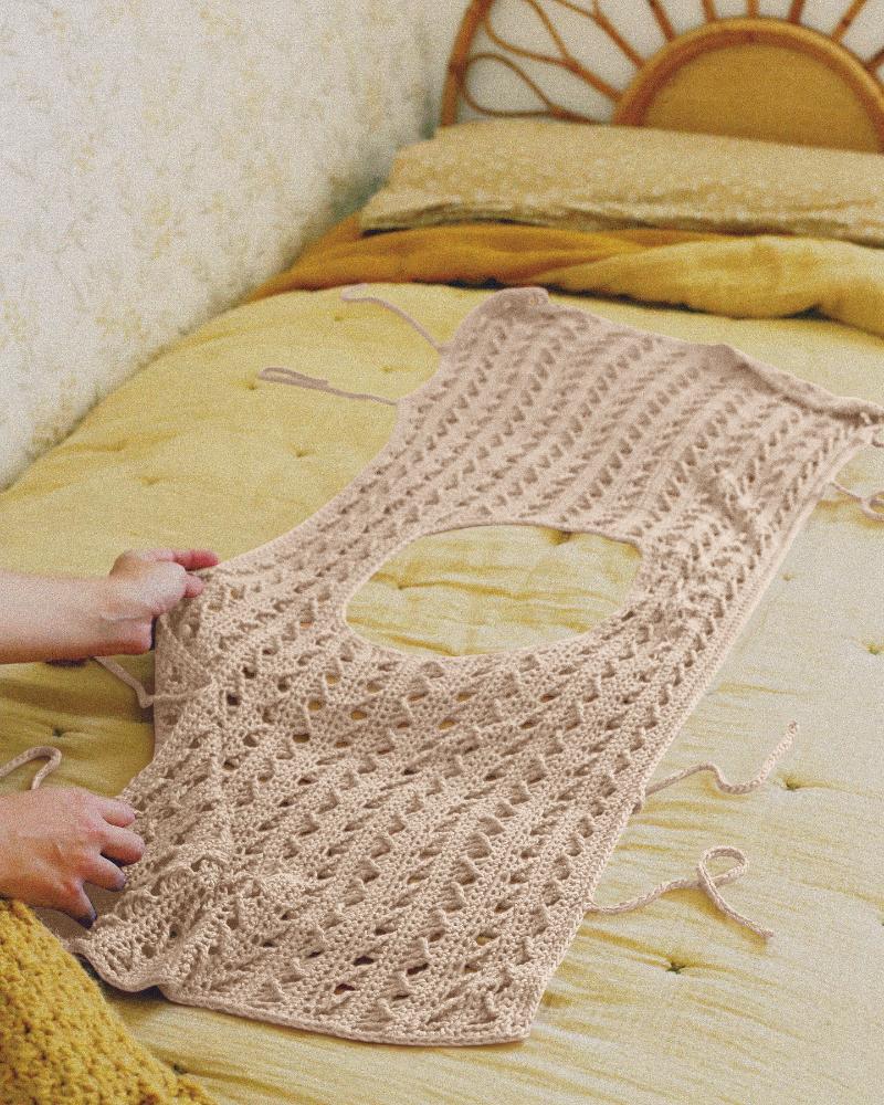 Round Neck Sleeveless Hollow out Crochet Sweater