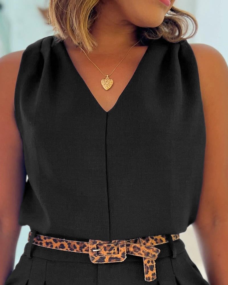 2 Pieces Summer Outfits V Neck Sleeveless Ruched Tank and Casual Pocket Design Shorts Set