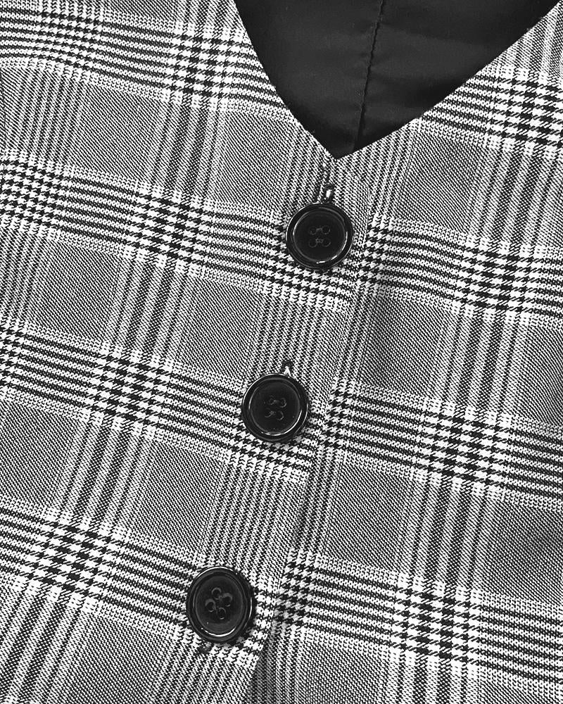 2 Pieces Plaid Print V Neck Button Front Sleeveless Tank with Lining and Casua Strechy Waist Pocket Design Slim Fit Pants Set