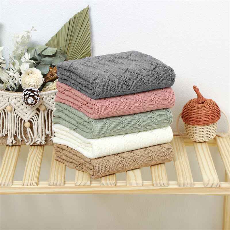 Five-Colors-Baby-Blanket-Cotton-Knit-Soft-Cozy-Newborn-Boy-Girls-Swaddle-Receiving-Blanket-Hearts-Knitted-Blanket-A052-Scenes-1