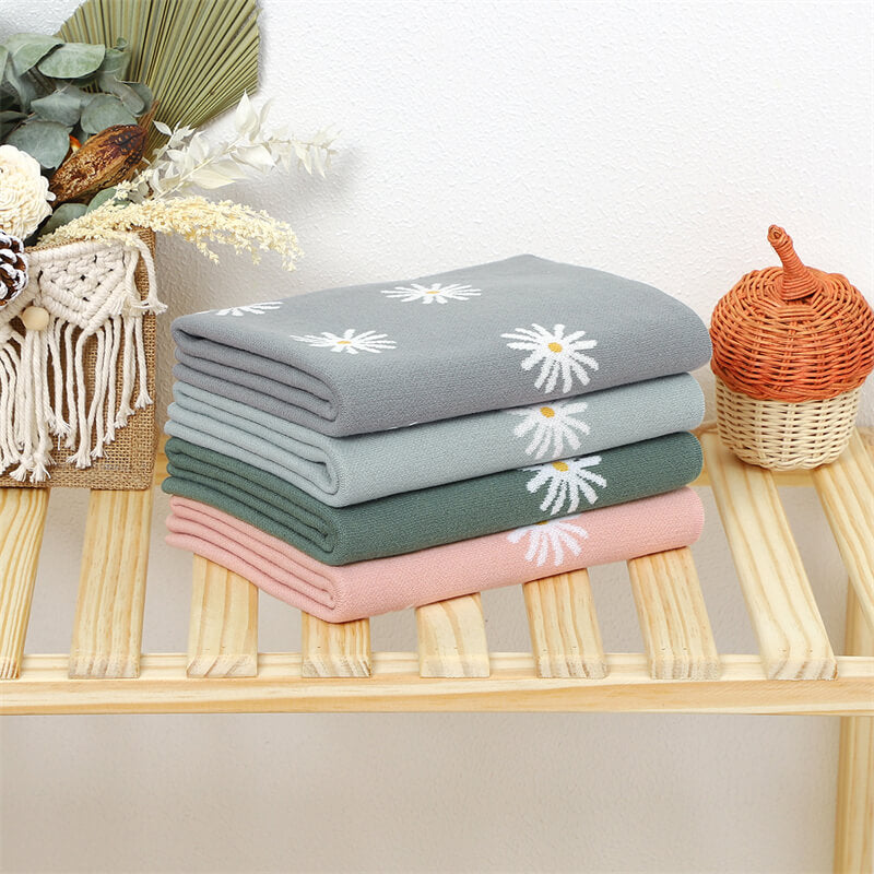 Four-Colors-100_-Cotton-Baby-Blanket-Knit-Soft-Cozy-Swaddle-Receiving-Blankets-Toddler-Infant-Blanket-with-Lovely-Sun-Flower-A041-Scenesl-1