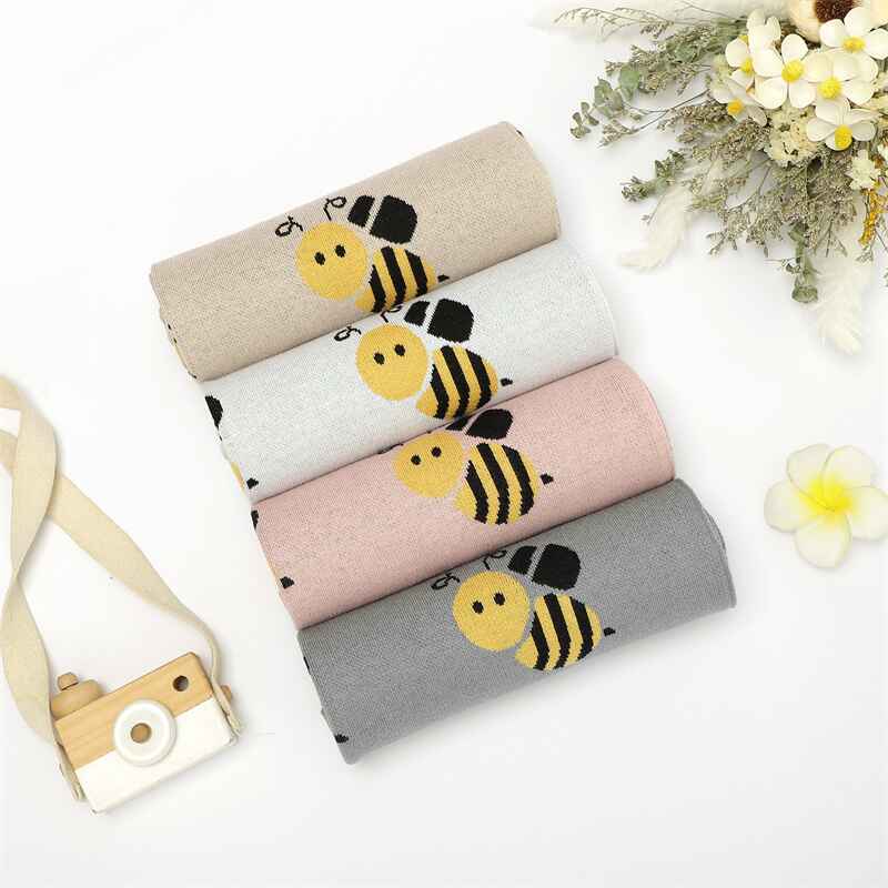 Four-Colors-Knit-Blanket-Baby-Nursery-Swaddle-Super-Soft-Breathable-Cotton-cute-bee-pattern-A085
