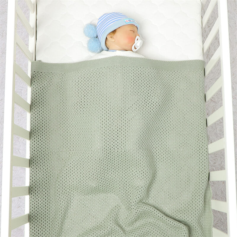 Green-Baby-Blanket-Knitted-Cellular-Blanket-Toddler-Blankets-for-Boys-and-Girls-A035-Scenes-1