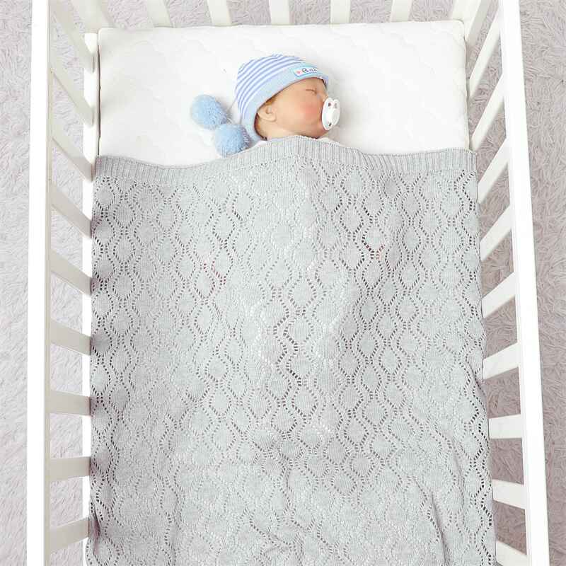 Grey-Knitted-Baby-Blanket-Knit-Crochet-Soft-Cellular-Blankets-for-Newborn-Baby-Boy-and-Girl-A074-Scenes-4