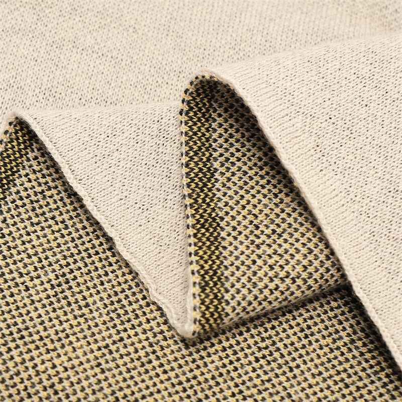 Light-Camel-Knit-Blanket-Baby-Nursery-Swaddle-Super-Soft-Breathable-Cotton-cute-bee-pattern-A085-Detail-2