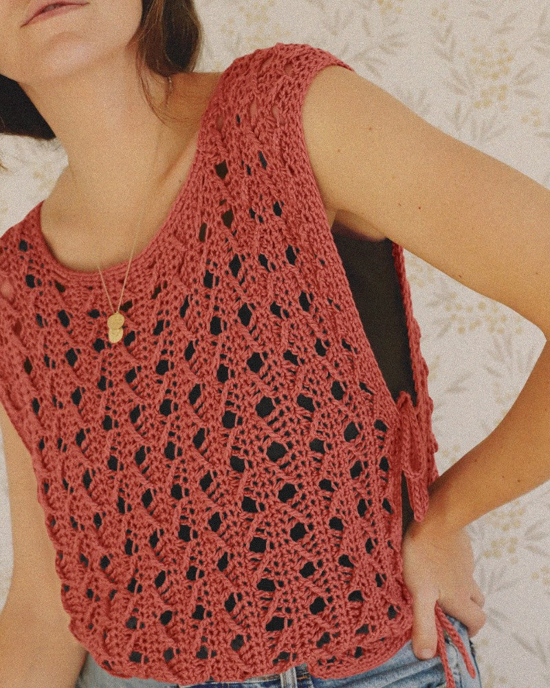 Round Neck Sleeveless Hollow out Crochet Sweater