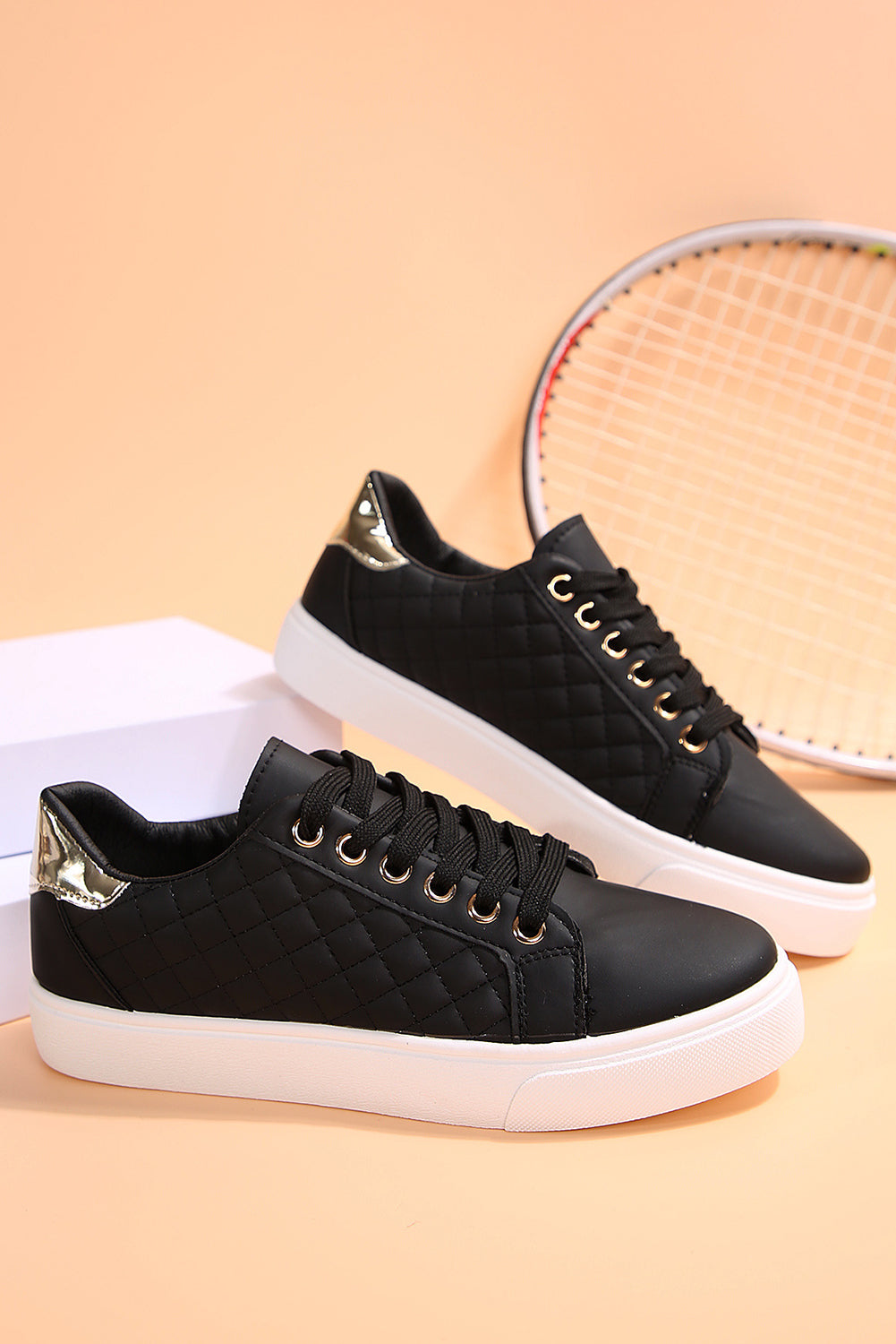 Black Color Contrast Quilted Lace-up Sneakers