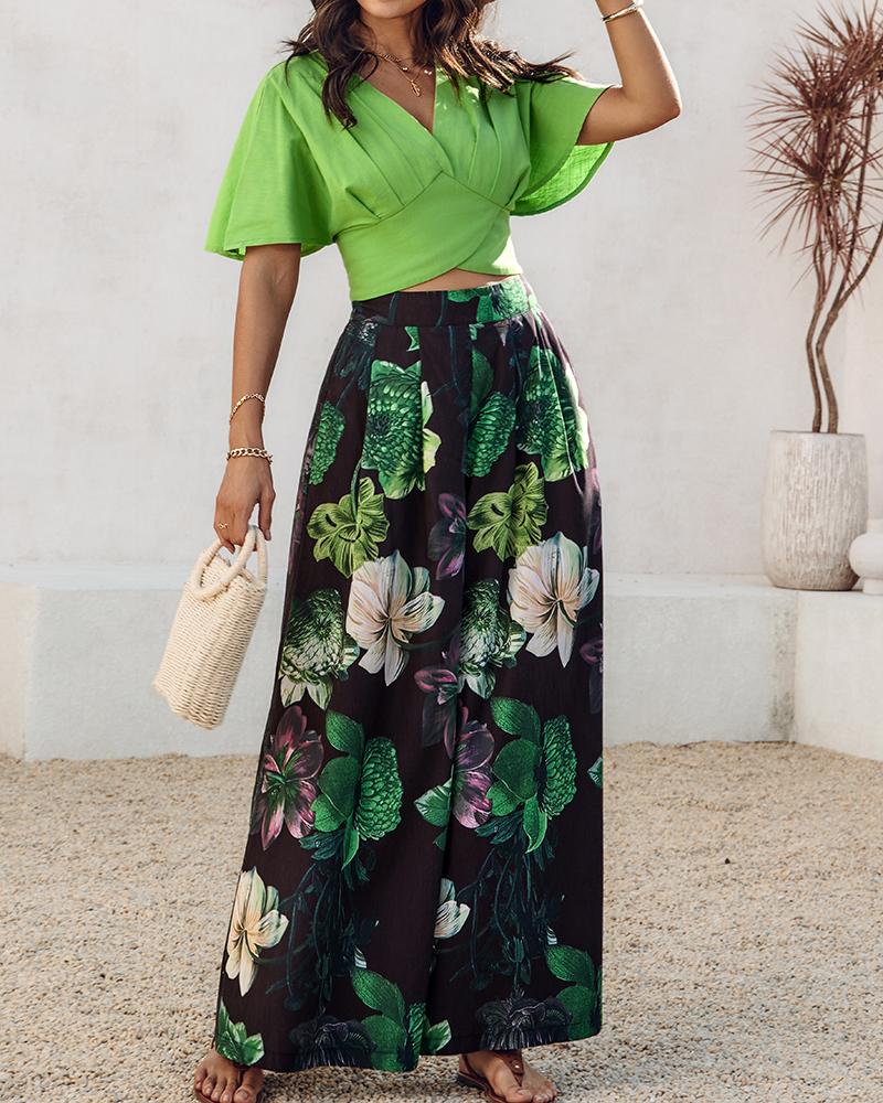 2 Pieces Outfit Plain V Neck Short Sleeve Ruched Top and Casual Floral Print Wide Leg Pants Set