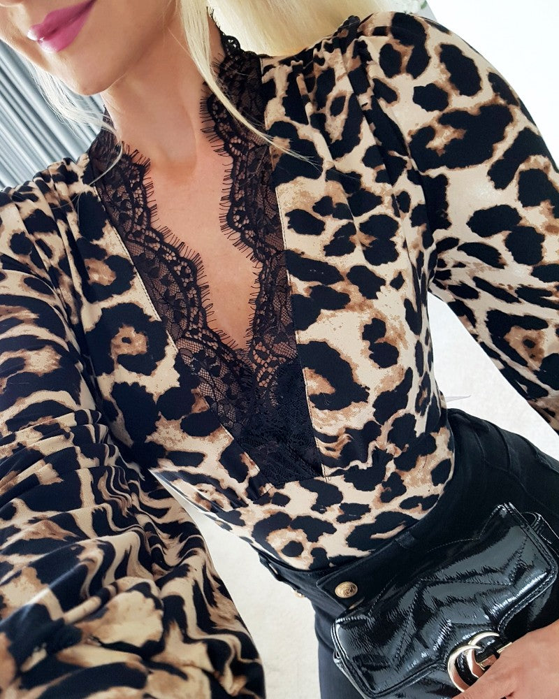 Leopard Print Plunge Contrast Eyelash Lace Slim Fit Top