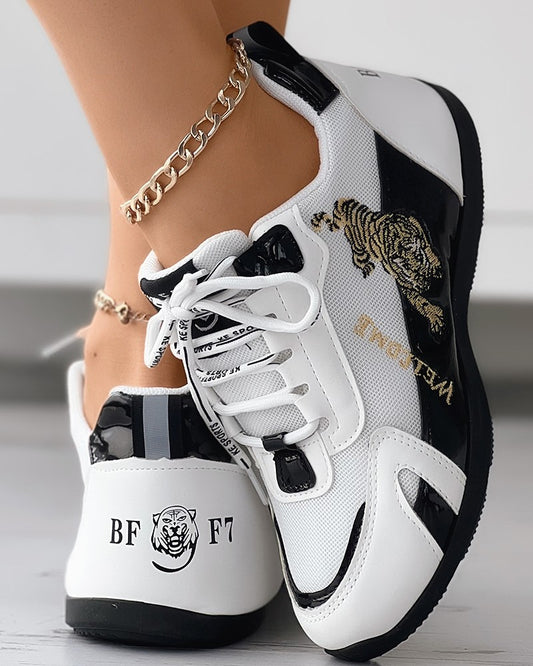 Tiger Embroidery Colorblock Lace up Sneakers