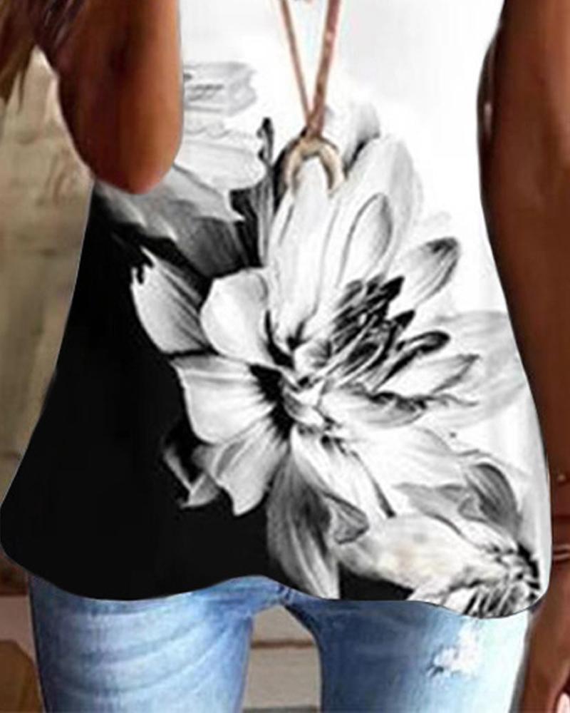 Floral Print Colorblock Lace Trim T shirt