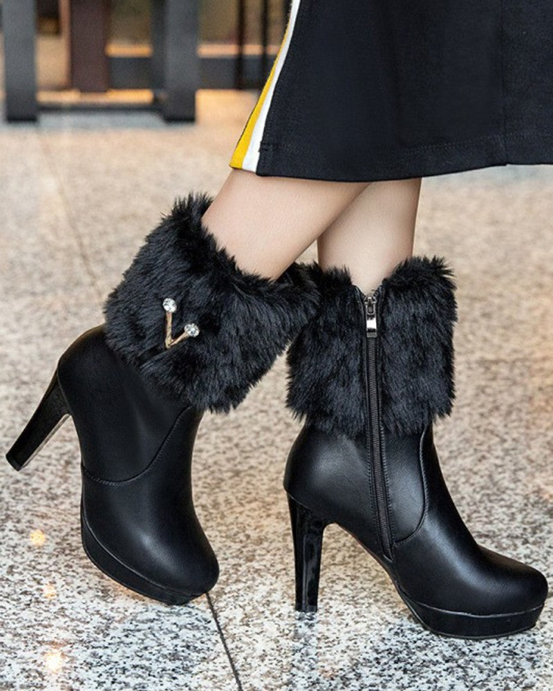 V Pattern Fuzzy Detail Ankle Boots