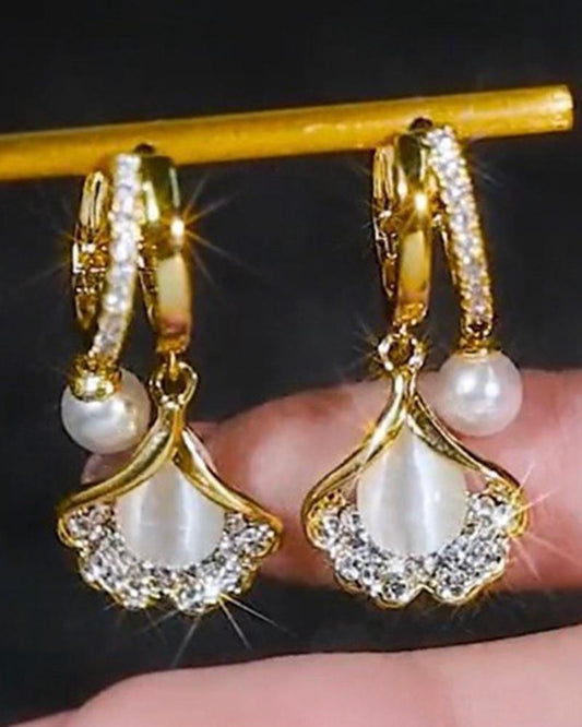 1Pair Rhinestone Ginkgo Leaf Hoop Earrings