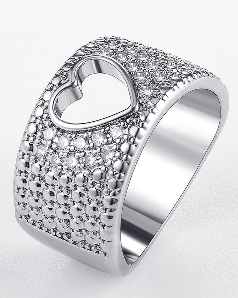 1pc Hollow Out Heart Pattern Ring