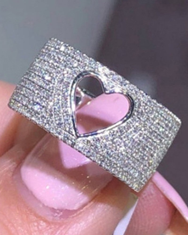 1pc Hollow Out Heart Pattern Ring