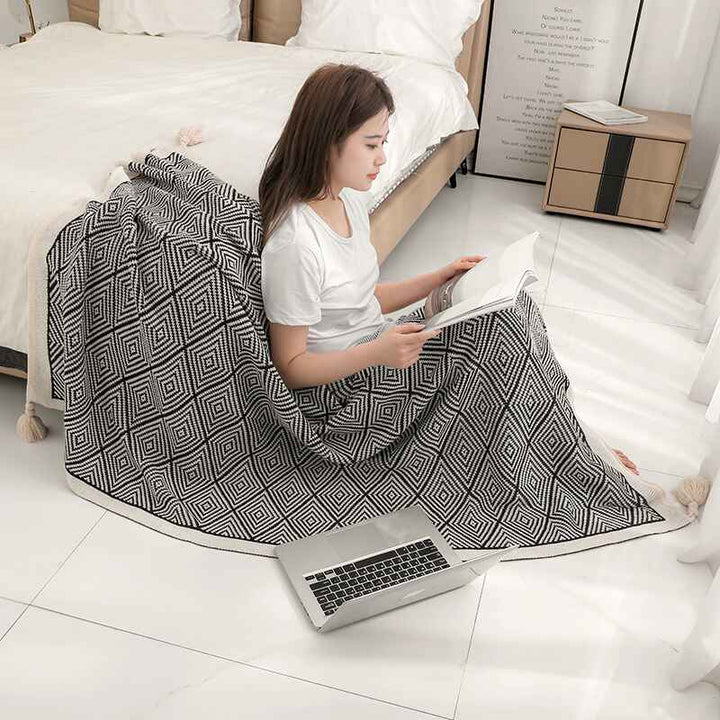    Nordic-Knitted-Throw-Thread-Blanket-on-The-Bed-Plaid-Geometric-Striped-Travel-Tv-Nap-Blankets-Soft-Dark-Gray