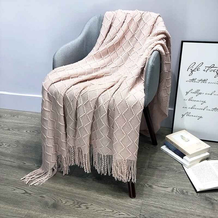 Textured-Knitted-Soft-Throw-Blanket-with-Tassels-light-pink