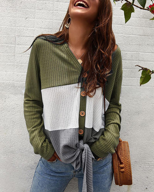 Colorblock Insert Buttoned Knotted Blouse