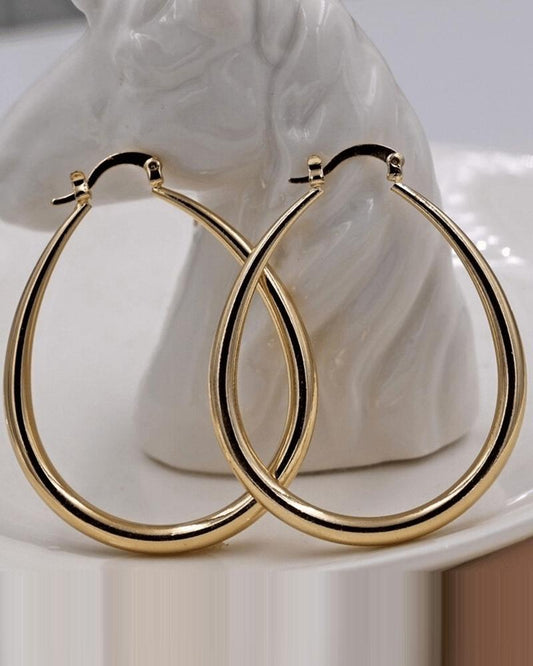 1Pair Oval Shaped Hollow Hoop Earrings
