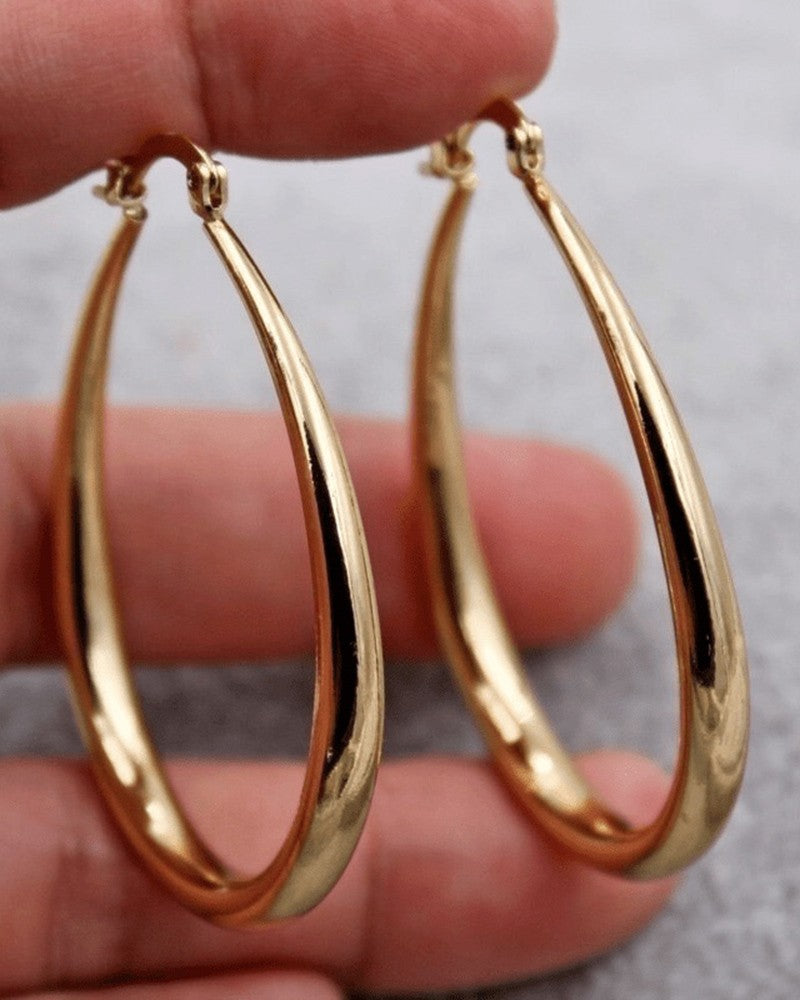 1Pair Oval Shaped Hollow Hoop Earrings