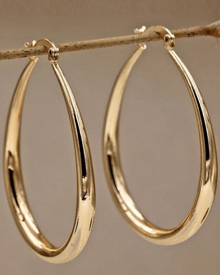 1Pair Oval Shaped Hollow Hoop Earrings