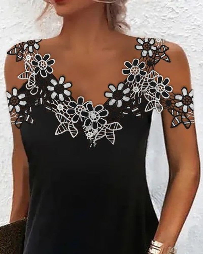 Floral Pattern Lace Patch Cold Shoulder Dress