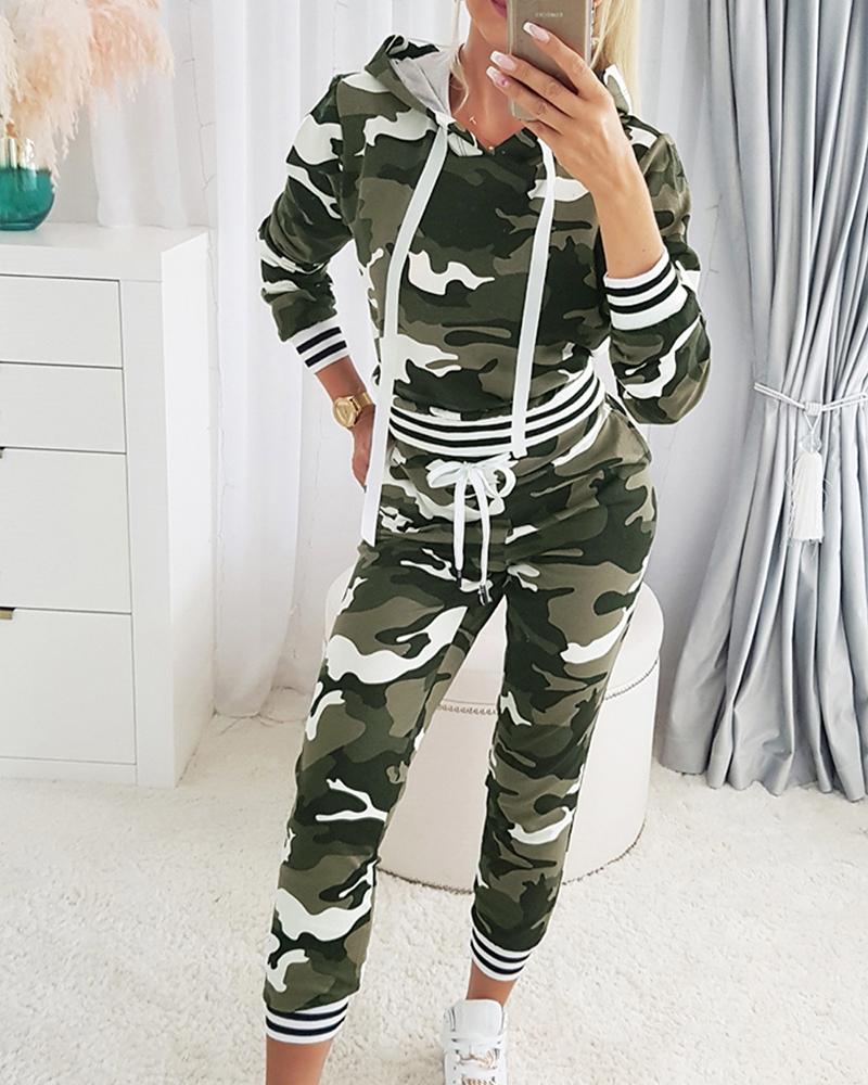 Camouflage Print Striped Hooded Sweatshirt & Sweatpants Set