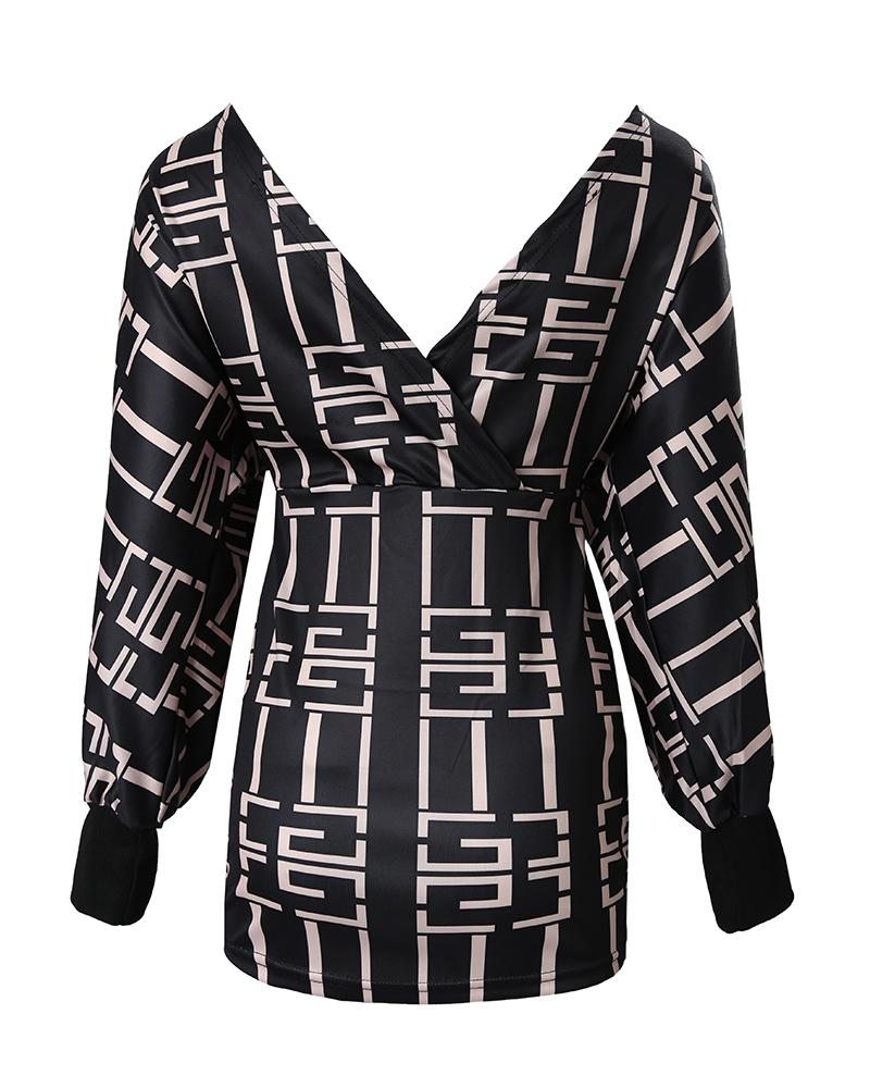 Geometric Print Batwing Sleeve Bodycon Dress