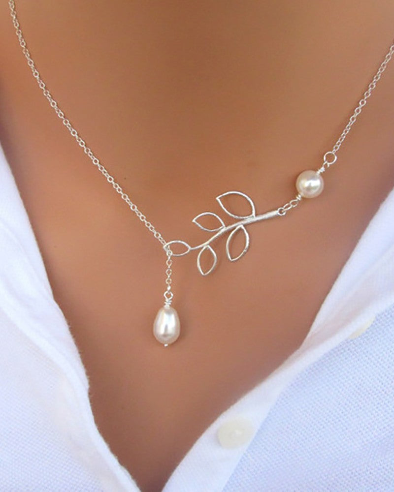 1PCS Leaf Pattern Beaded Pendant Necklaces