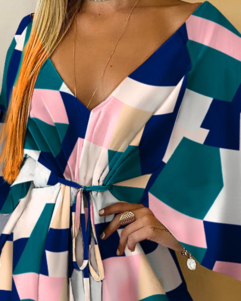 Geometric Print Batwing Sleeve Asymmetrical Dress